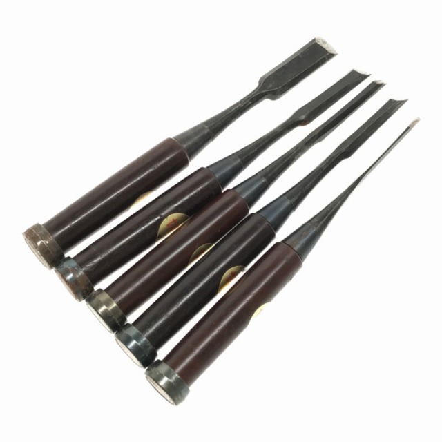 ☆中古品☆最高級 三ツ裏 追入ノミ 聖護院 朱丹柄 十本組(1本別の商品あり) 鑿 のみ 工具 大工道具 木箱入り 61534 ☆中古品☆最高級 三ツ裏 追入ノミ 聖護院 朱丹柄 十本組(1本別の商品あり) 鑿 のみ 工具 大工道具 木箱入り 61534