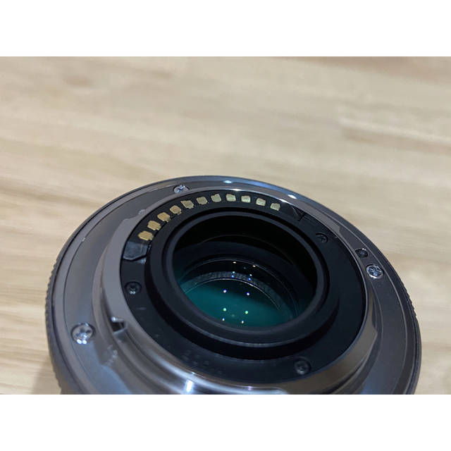 OLYMPUS(オリンパス)のM.ZUIKO DIGITAL 45mm/f1.8レンズ　フード付き スマホ/家電/カメラのカメラ(レンズ(単焦点))の商品写真