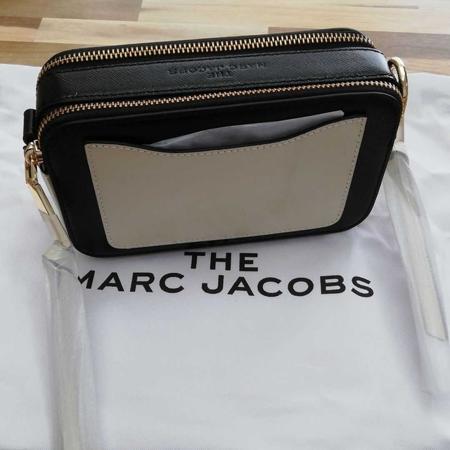 MARC JACOBS(マークジェイコブス)の新品 マークジェイコブス ショルダーバッグ  クラウドホワイトマルチ レディースのバッグ(ショルダーバッグ)の商品写真