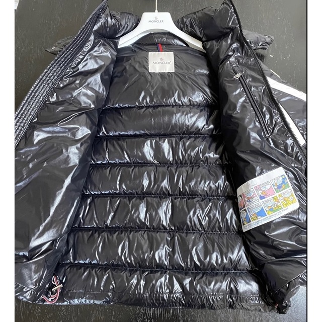MONCLER(モンクレール)のモンクレールショート ダウンジャケット メンズのジャケット/アウター(ダウンジャケット)の商品写真
