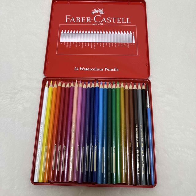 FABER-CASTELL(ファーバーカステル)のファーバー　カステル　色鉛筆　24色 エンタメ/ホビーのアート用品(色鉛筆)の商品写真