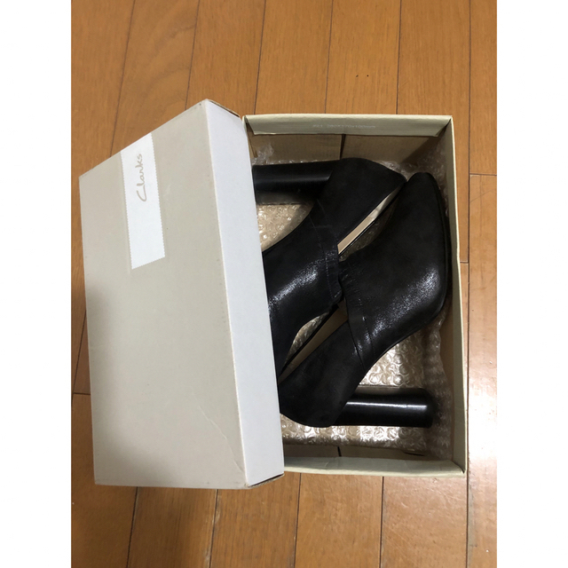 Clarks(クラークス)のクラークス　Clarks  黒　パンプス　定価23760円　ヒール8.5cm レディースの靴/シューズ(ハイヒール/パンプス)の商品写真