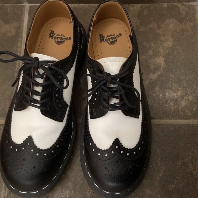 Dr.Martens(ドクターマーチン)のDr.Martens ドクターマーチン　5アイ ブローグシューズ ベックスソール レディースの靴/シューズ(その他)の商品写真