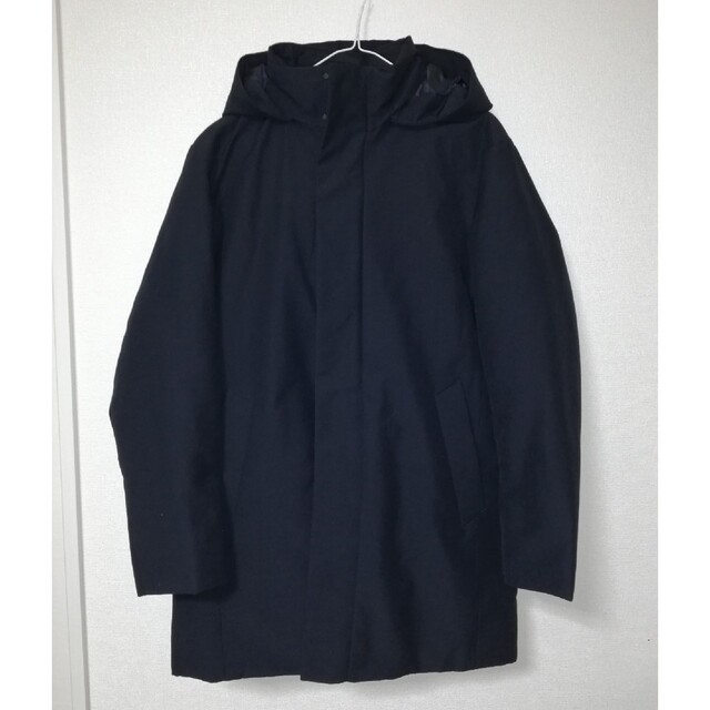 UNIQLO(ユニクロ)のユニクロ　ハイブリッドダウンコート　ネイビー　M メンズのジャケット/アウター(ダウンジャケット)の商品写真