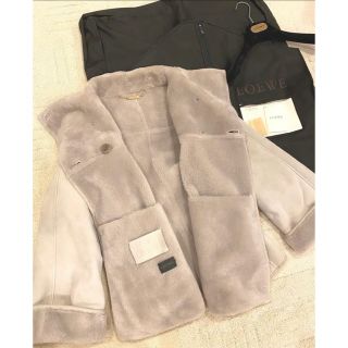 LOEWE(ムートンコート)のフリマアイテム一覧 LOEWE(ムートンコート)のフリマアイテム一覧