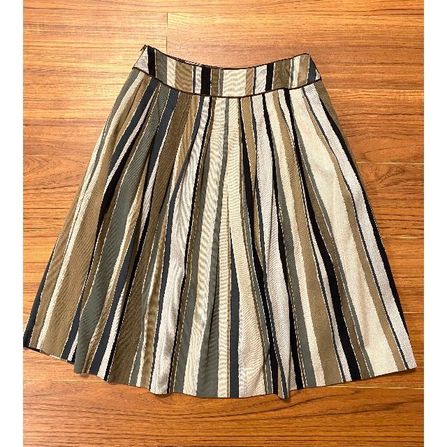 mina perhonen multi stripe スカート | distrasa.transvelez.com