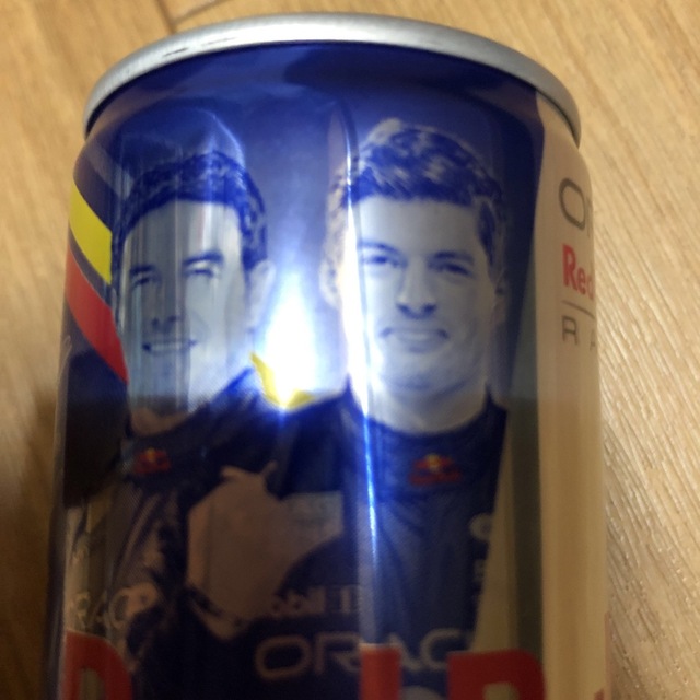 Red Bull(レッドブル)のレッドブルエナジードリンク空き缶 エンタメ/ホビーのコレクション(ノベルティグッズ)の商品写真