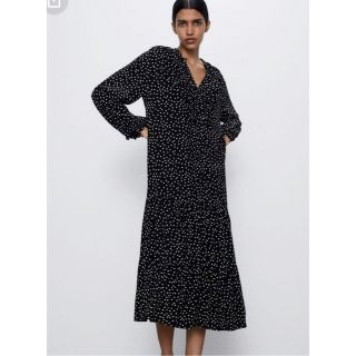 ザラ(ZARA)のザラ　ZARA  ワンピース　トップス　ドット柄　ロング　フリル　美品(ロングワンピース/マキシワンピース)