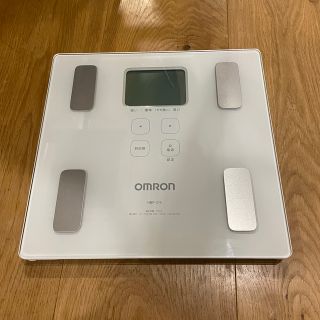 オムロン(OMRON)の【a様専用】体重体組成計オムロンHBF-214-W(体重計/体脂肪計)