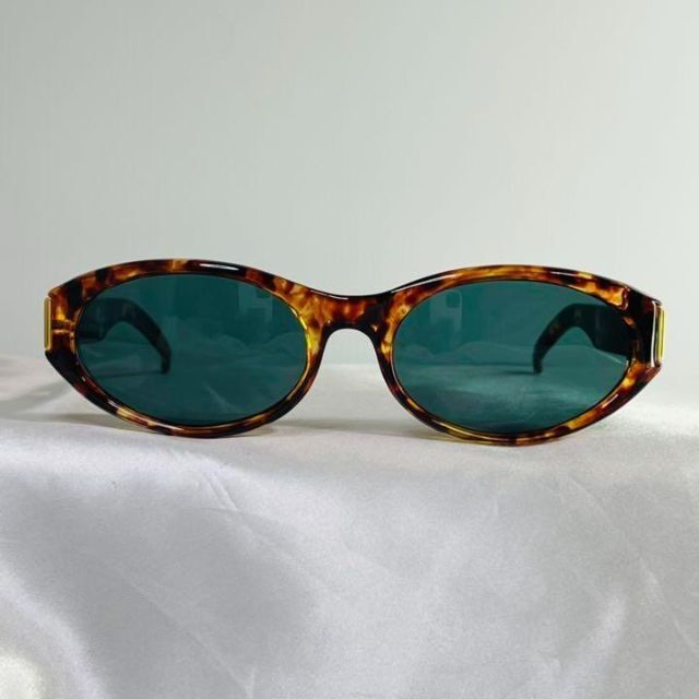 Gucci - (極美品!)GUCCI グッチ べっ甲柄 サイドロゴ サングラスの