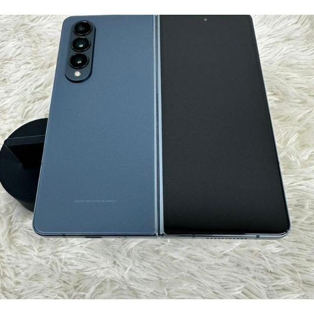 Galaxy Fold Z 4 256G 最安　在庫6個 残り2個早もの勝ち スマホ/家電/カメラのスマートフォン/携帯電話(スマートフォン本体)の商品写真