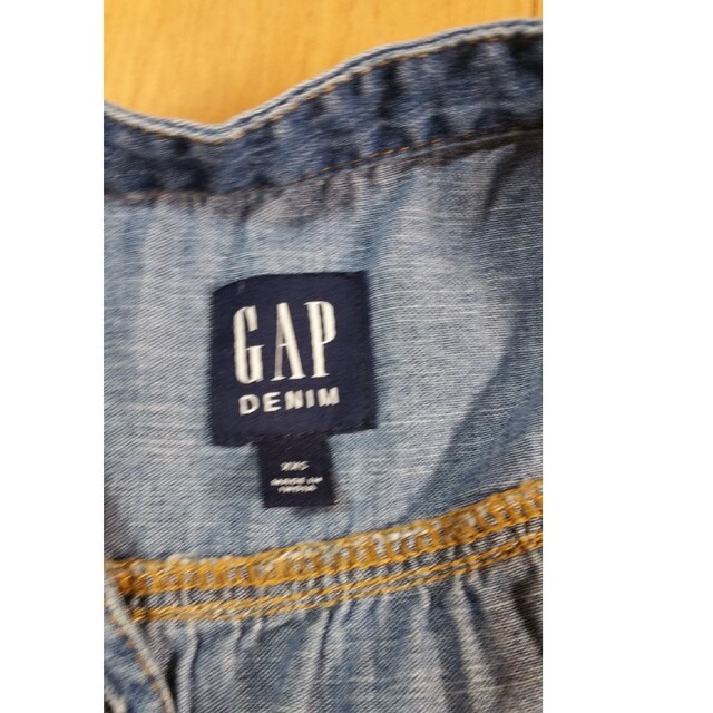 GAP(ギャップ)のGAP デニムシャツ　プルオーバー レディースのトップス(シャツ/ブラウス(長袖/七分))の商品写真
