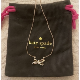 ケイトスペードニューヨーク(kate spade new york)のkate spade NEW YORK ケイトスペード　リボンネックレス(ネックレス)