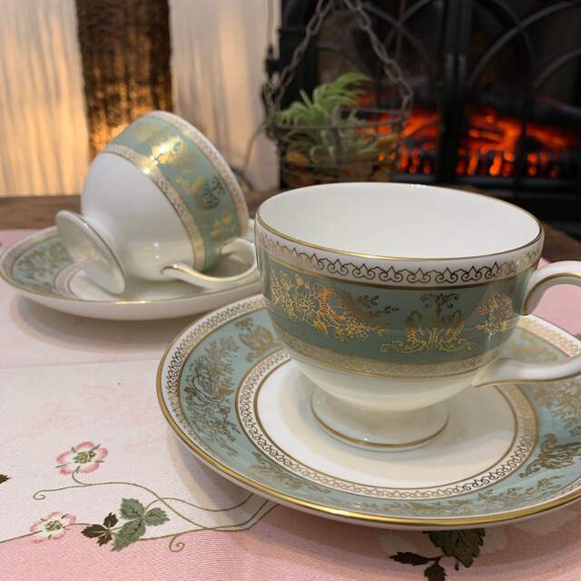 廃盤品!ウェッジウッド コロンビア ブルー&ゴールド カップ&ソーサー