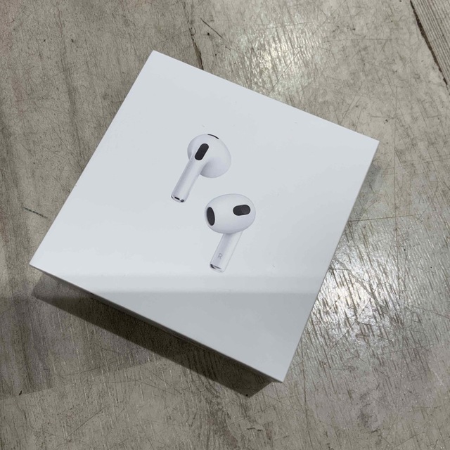 スマホ/家電/カメラApple AirPods 第3世代　新品未開封品　MPNY3J/A