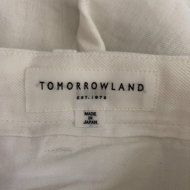 TOMORROWLAND(トゥモローランド)のトゥモローランド　パンツ　ニット　ブルゾン　シャツ　コート　ダウン　ナイロン メンズのパンツ(チノパン)の商品写真