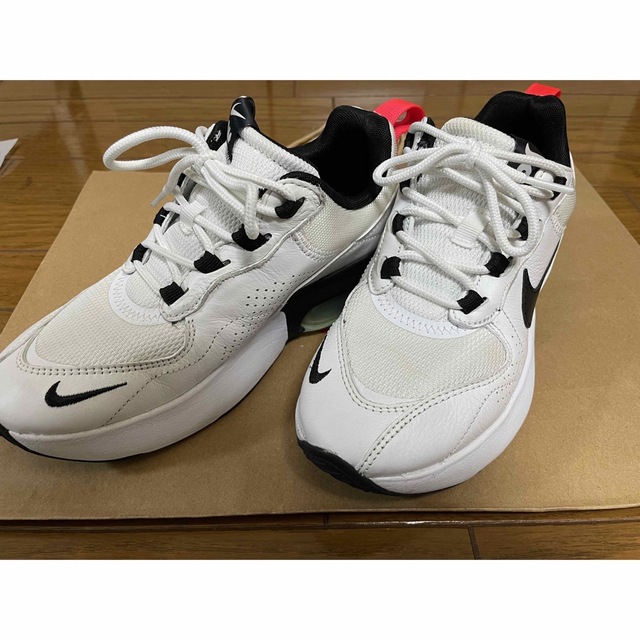 NIKE AIR MAX VERONA  ナイキ ヴェローナ クリムゾン