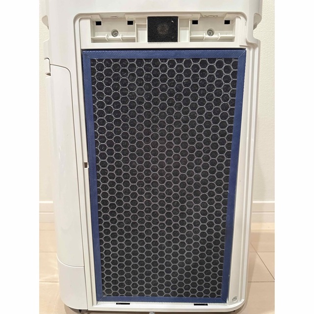 SHARP 加湿空気清浄機 KC-H50-W 2018年製 美品 SHARP 加湿空気清浄機 KC-H50-W 2018年製 美品