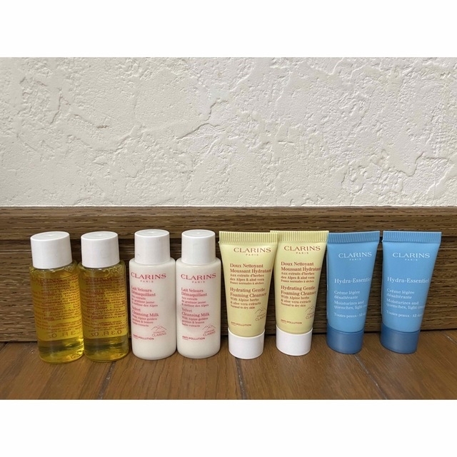 CLARINS(クラランス)の新品！未開封！クラランス　CLARINS PARIS トラベル　アメニティ   コスメ/美容のキット/セット(サンプル/トライアルキット)の商品写真