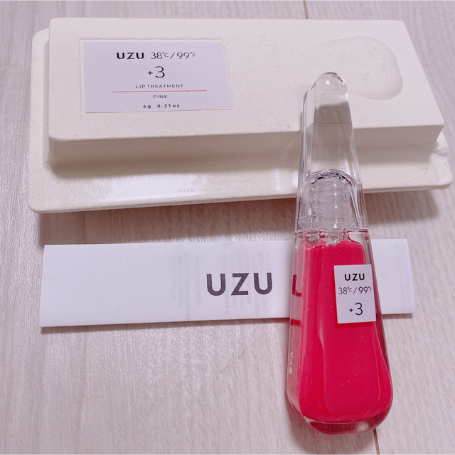 FLOWFUSHI(フローフシ)の未使用　フローフシ  UZU  リップトリートメント  +3 pink ピンク コスメ/美容のベースメイク/化粧品(リップグロス)の商品写真