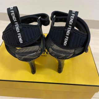 ✿美品‼️FENDI FFロゴサンダル