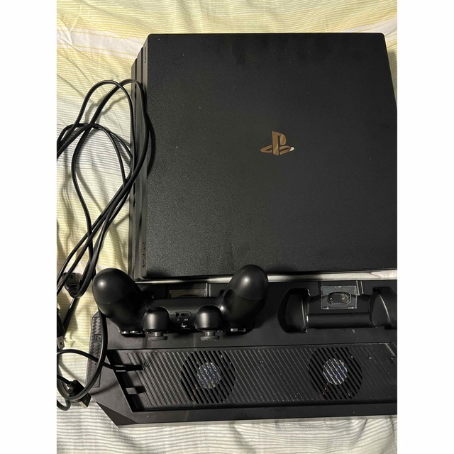 PlayStation®4 Pro ジェット・ブラック 1TB CUH-710… （お得な特別割引