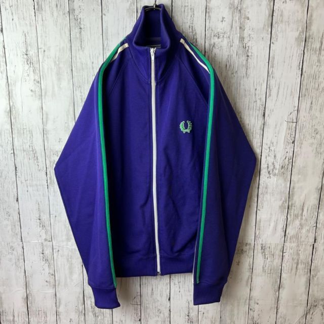 FRED PERRY(フレッドペリー)の【激レア】フレッドペリー ポルトガル製 ジャージ S 紫 パープル 緑 グリーン メンズのトップス(ジャージ)の商品写真