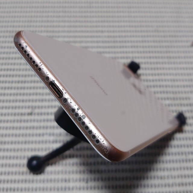 完動品SIMフリー液晶無傷iPhone8Plus本体64GBゴールドSB判定○