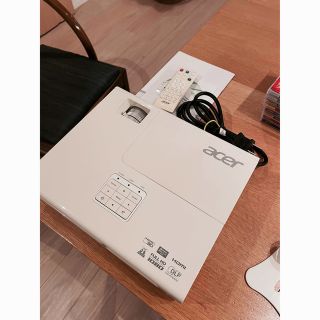 acer H6510BD   プロジェクター　　中古(プロジェクター)