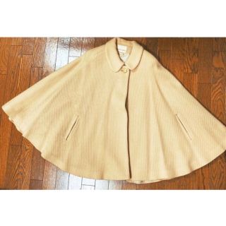 美品！LEISSER-FAIREアンゴラ20%混　可愛い薄いイエローのポンチョ(ポンチョ)