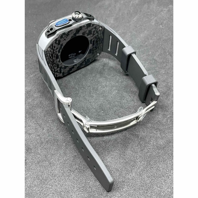 アップルウォッチ ウルトラ ケース  カーボン 49mm 黒 / 緑 メンズの時計(その他)の商品写真