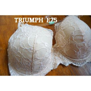 トリンプ(Triumph)の■2セット　トリンプ　E75 　4/5カップブラ　オフホワイトとグレージュ(ブラ)