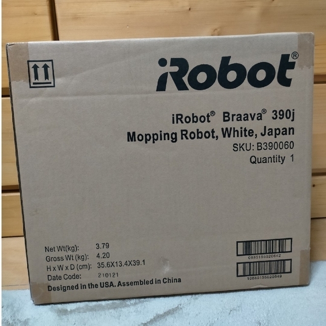 iRobot(アイロボット)の【新品未開封】iRobot Braava 390j アイロボット ブラーバ スマホ/家電/カメラの生活家電(掃除機)の商品写真