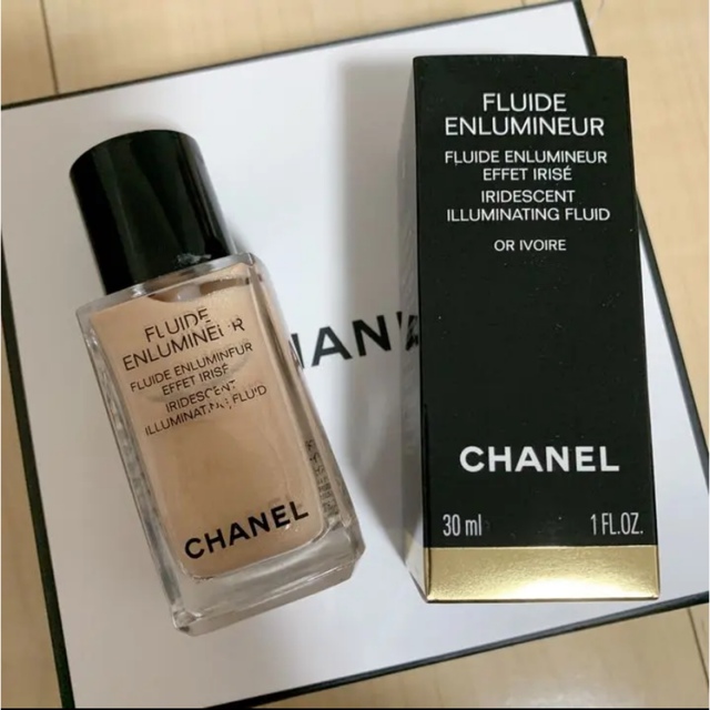 CHANEL(シャネル)のフリュイド アンルミネール コスメ/美容のベースメイク/化粧品(化粧下地)の商品写真