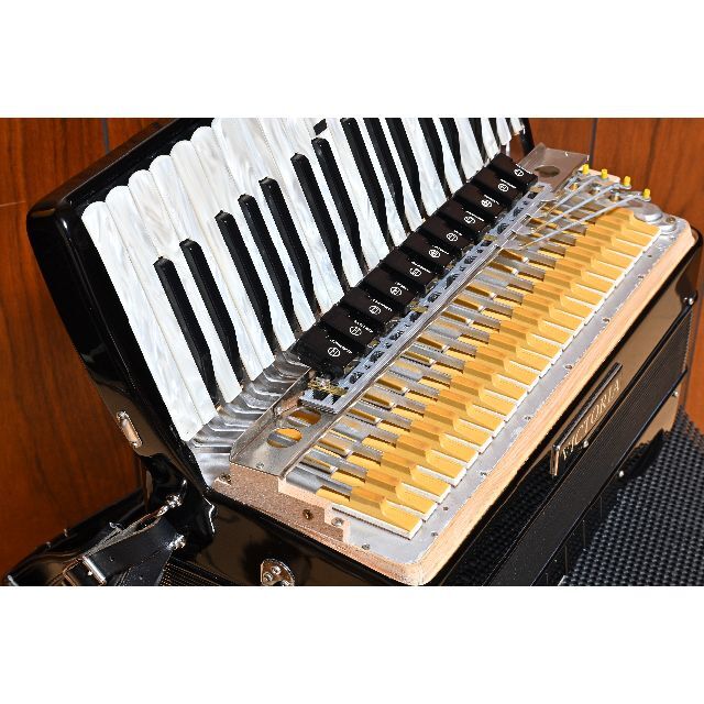 ビクトリアスーパー96ミュゼットⅤ MMML イタリア製37/96 楽器の鍵盤楽器(アコーディオン)の商品写真