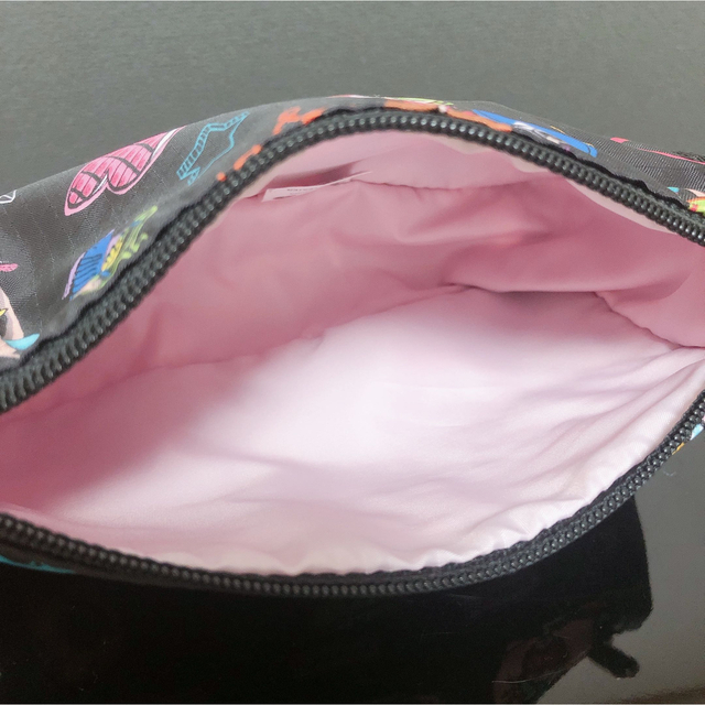 LeSportsac(レスポートサック)のLeSportsac(レスポートサック) ポーチ ブラック ピンク ガールズ レディースのファッション小物(ポーチ)の商品写真