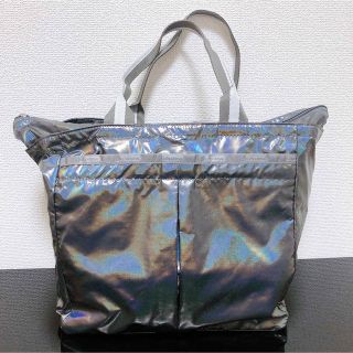 レスポートサック(LeSportsac)の✴︎訳あり品✴︎LeSportsac(レスポートサック) トート グレー 光沢(トートバッグ)