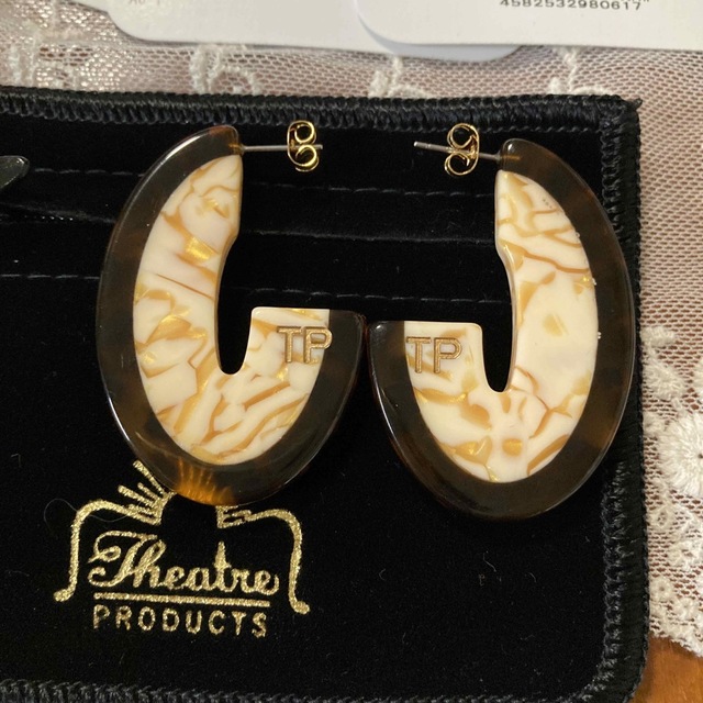 THEATRE PRODUCTS(シアタープロダクツ)のケース　値札付き　ピアス　シアタープロダクツ レディースのアクセサリー(ピアス)の商品写真