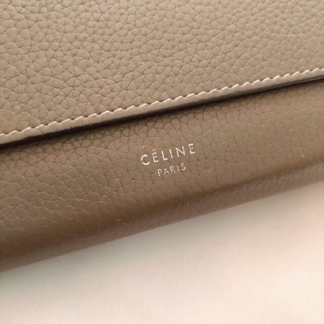 celine(セリーヌ)のCELINE ラージフラップ マルチファンクション レザー レディースのファッション小物(財布)の商品写真