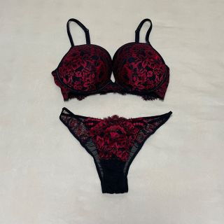 ヴィクトリアズシークレット(Victoria's Secret)のLa Senza ブラジャー　ショーツ　3セット(ブラ&ショーツセット)