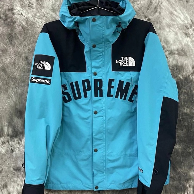 supreme north face コラボ