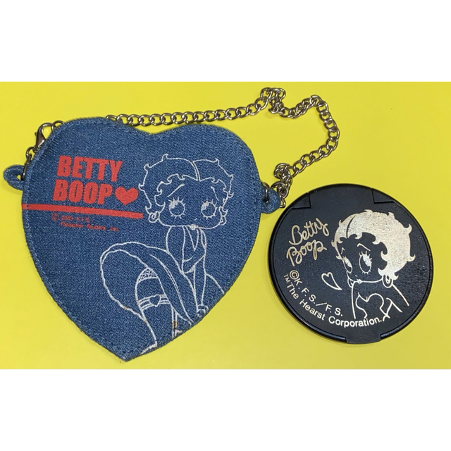 ベティブープ　Bettyboop デニムフラットポーチと丸型ミラー　長期保管 レディースのファッション小物(ミラー)の商品写真