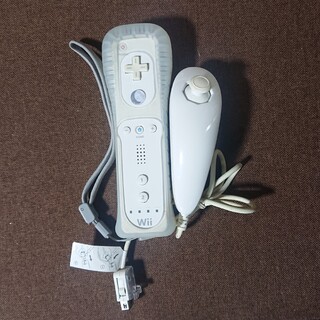 ウィー(Wii)のWiiリモコン コントローラー ヌンチャクセット 任天堂 ニンテンドー純正 シロ(家庭用ゲーム機本体)