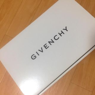 ジバンシィ(GIVENCHY)のジバンシー☆マグカップ☆ホワイトペア☆高級☆プレゼントに◎(グラス/カップ)