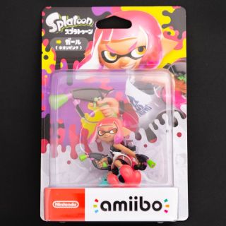 ニンテンドースイッチ(Nintendo Switch)のAmiibo ガール【ネオンピンク】 (スプラトゥーンシリーズ) 未開封・新品(ゲームキャラクター)