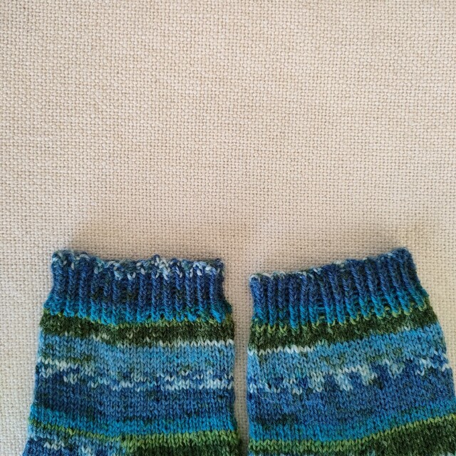 手編み靴下1 ハンドメイドのファッション小物(レッグウェア)の商品写真