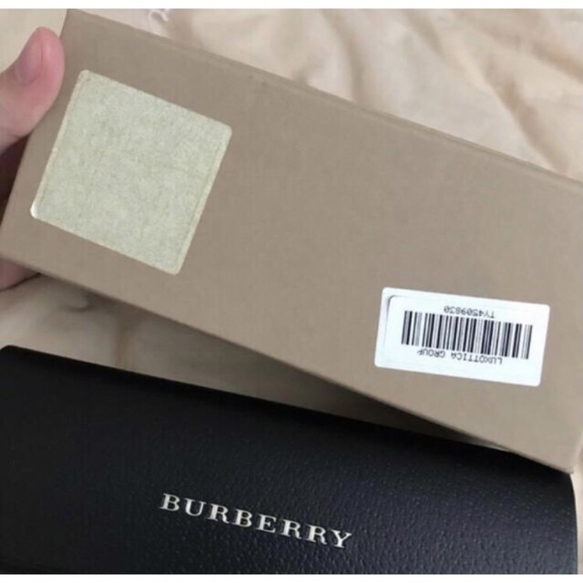 BURBERRY(バーバリー)のバーバリー　メガネケース（メガネ拭き無し） メンズのファッション小物(サングラス/メガネ)の商品写真