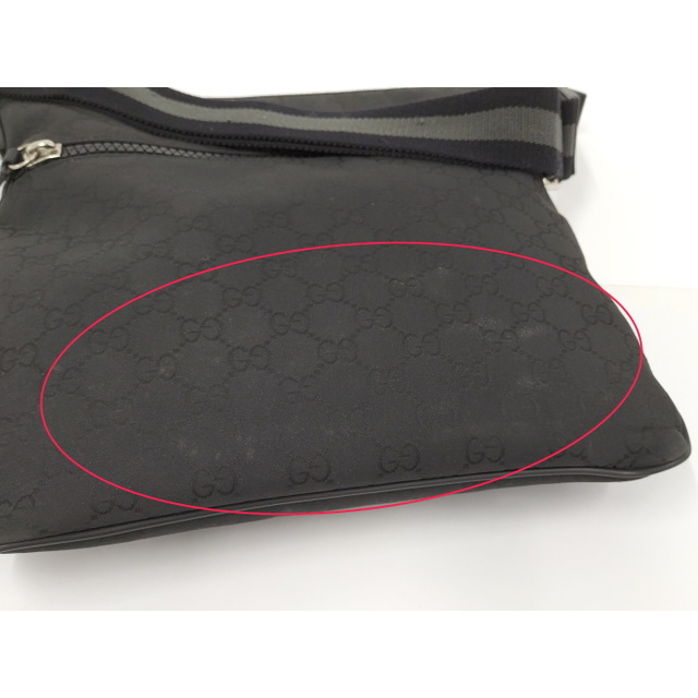 Gucci(グッチ)のGUCCI ショルダーバッグ GGナイロン ブラック 449184 メンズのバッグ(ショルダーバッグ)の商品写真