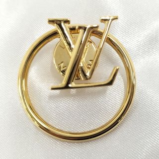 ルイヴィトン(LOUIS VUITTON)のLOUIS VUITTON ブローチ ピンLVエクリプス GP ゴールド(ブローチ/コサージュ)