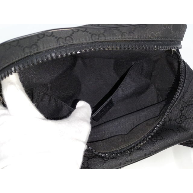Gucci(グッチ)のGUCCI ウエストバッグ GGナイロン 斜めがけ レザー ブラック メンズのバッグ(ショルダーバッグ)の商品写真